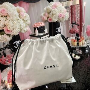 CHANEL white cotton canvas drawstring pouch cosmetic bag storage bag - Authentic
